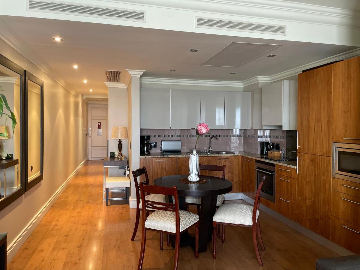 Cape Royale Apartment 810 เคปทาวน์ ภายนอก รูปภาพ